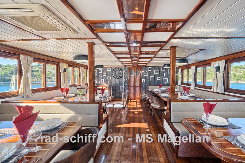 MS Magellan - Salon